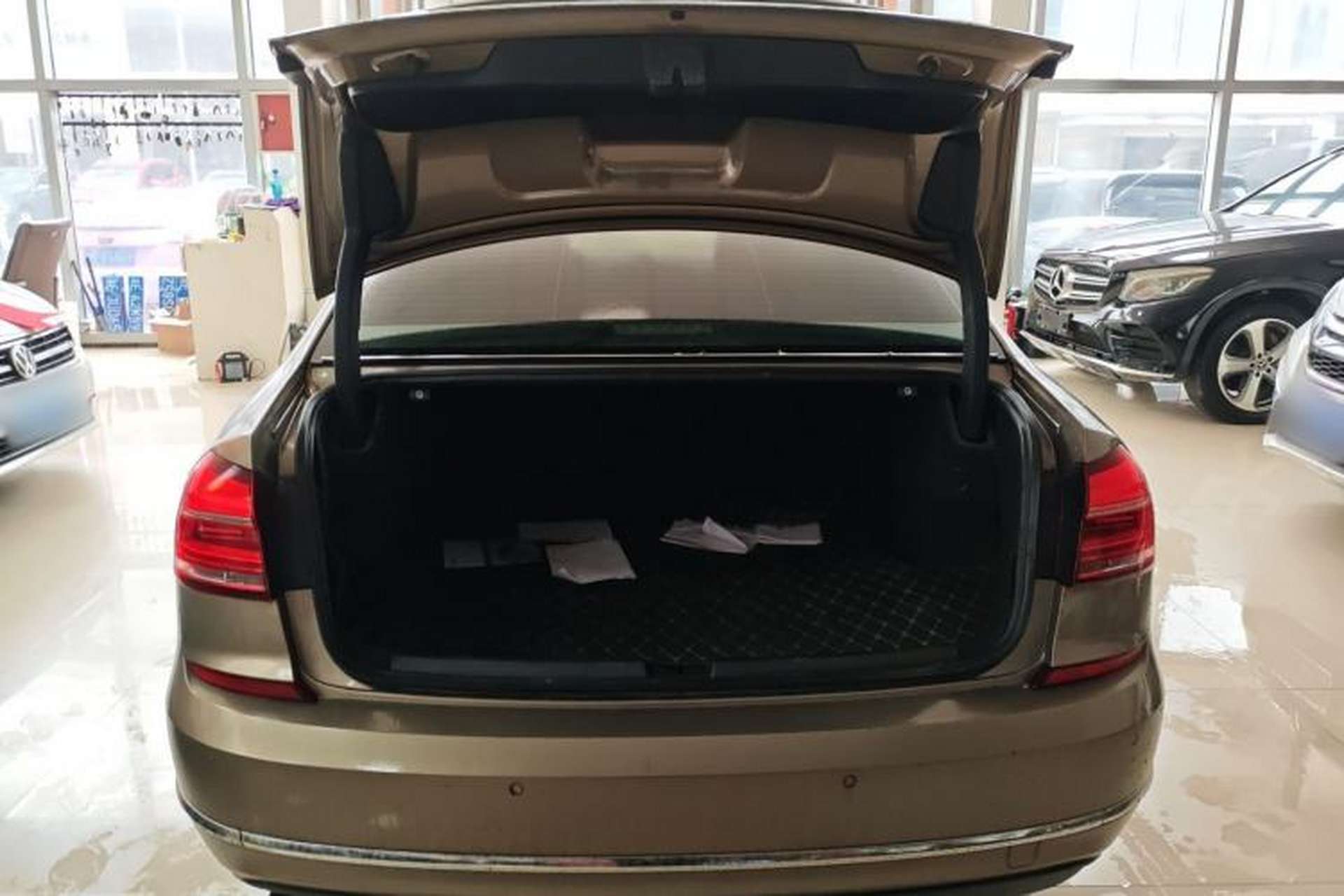 Used Volkswagen Passat 2017 280TSI DSG Luxury Edition Trunk