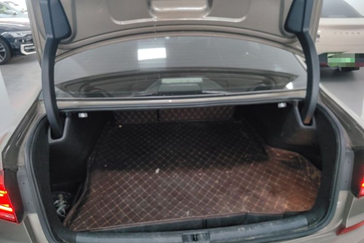 Used Volkswagen Passat 2017 330TSI DSG Prestige Edition Trunk