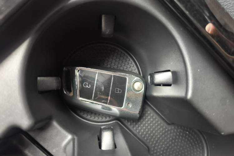 Used Volkswagen Passat 2017 330TSI DSG Prestige Edition Vehicle Key
