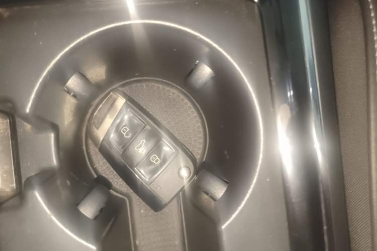 Used Volkswagen Passat 2017 330TSI DSG Luxury Edition Vehicle Key