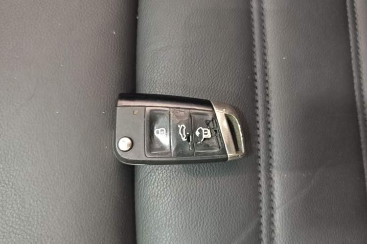 Used Volkswagen Passat 2017 330TSI DSG Luxury Edition Vehicle Key