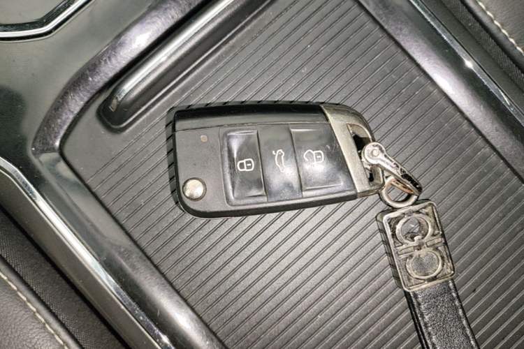 Used Volkswagen Passat 2017 330TSI DSG Luxury Edition Vehicle Key