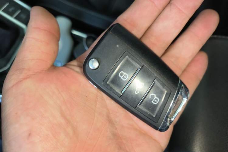 Used Volkswagen Passat 2017 330TSI DSG Luxury Edition Vehicle Key