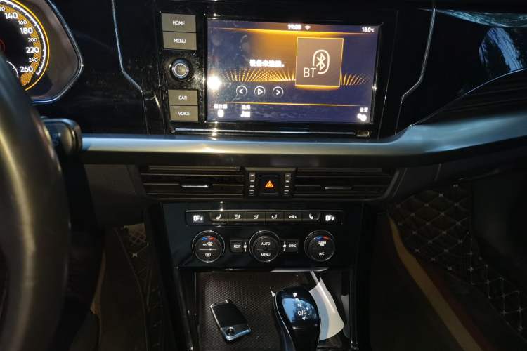 Used Volkswagen Passat 2019 330TSI Elite Edition China VI Audio And AC Panel