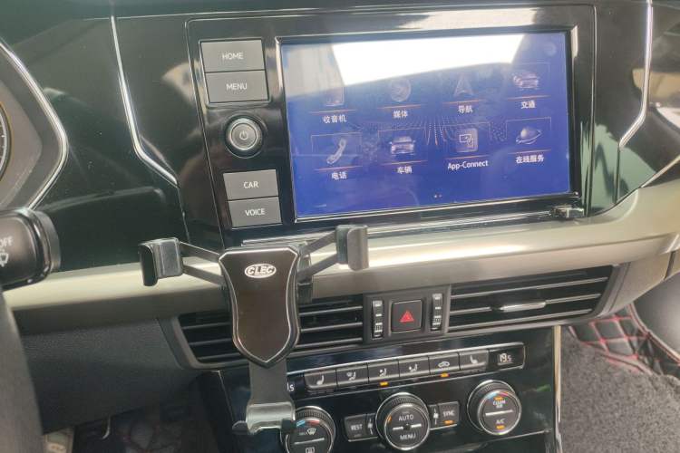 Used Volkswagen Passat 2019 330TSI Elite Edition China VI Audio And AC Panel