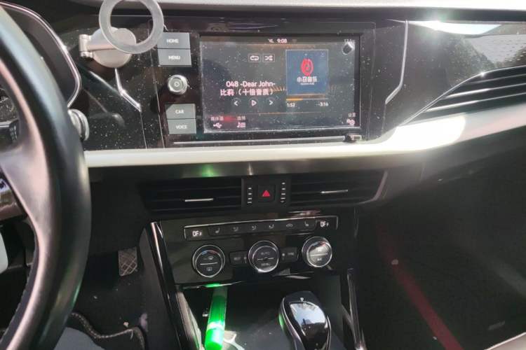 Used Volkswagen Passat 2019 330TSI Elite Edition China V Standard Audio And AC Panel