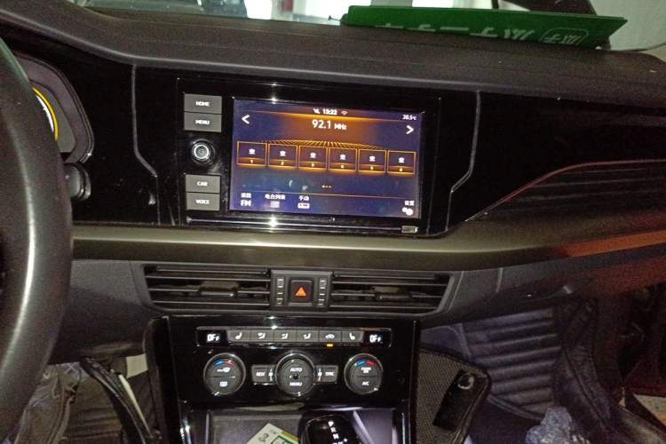 Used Volkswagen Passat 2019 330TSI Elite Edition China VI Audio And AC Panel