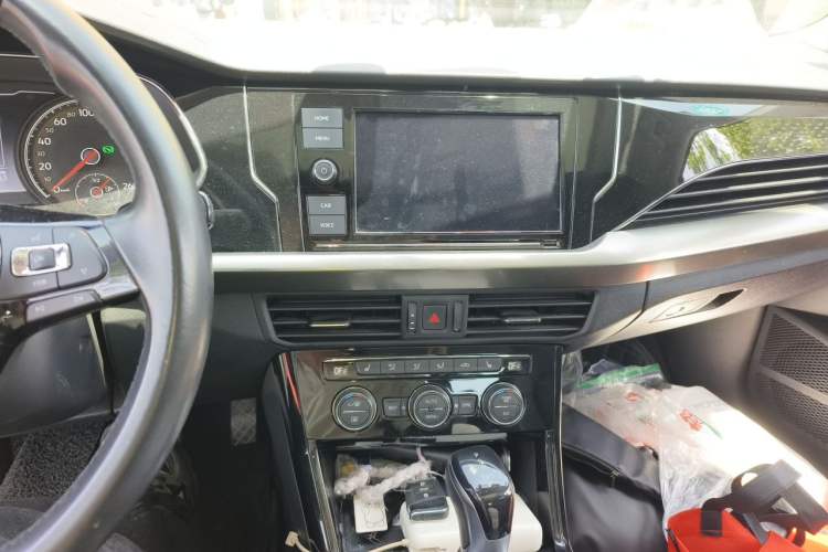 Used Volkswagen Passat 2019 330TSI Elite Edition China VI Audio And AC Panel