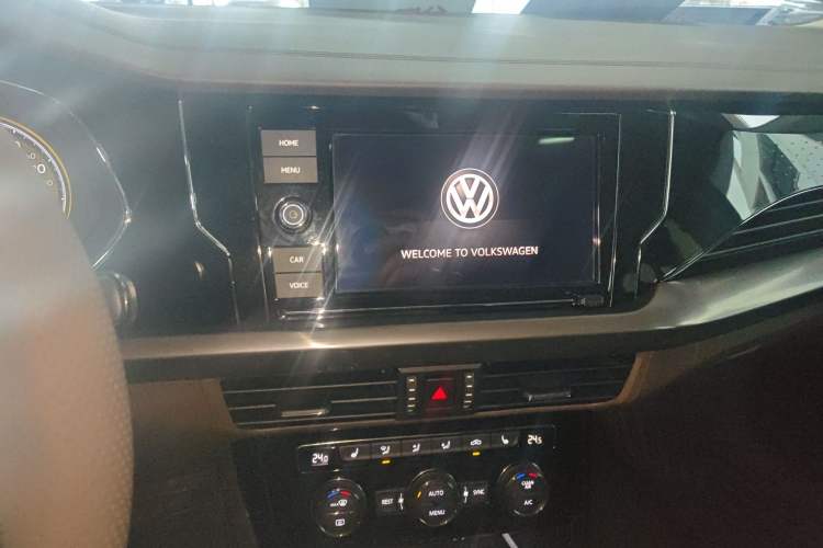 Used Volkswagen Passat 2019 330TSI Elite Edition China V Standard Audio And AC Panel