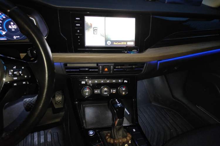 Used Volkswagen Passat 2019 330TSI Prestige Edition China V Standard Audio And AC Panel