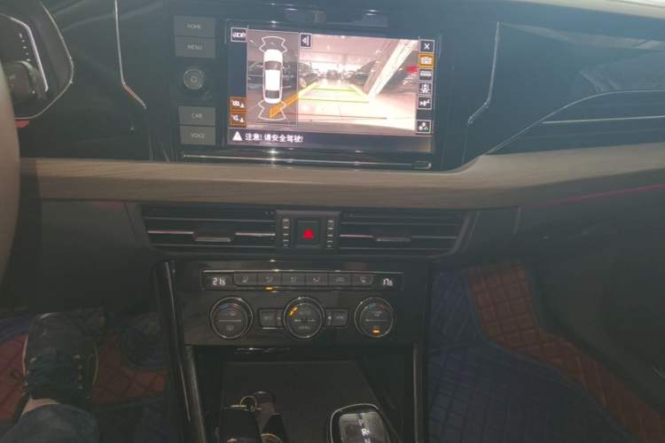 Used Volkswagen Passat 2019 330TSI Luxury Edition China V Standard Audio And AC Panel