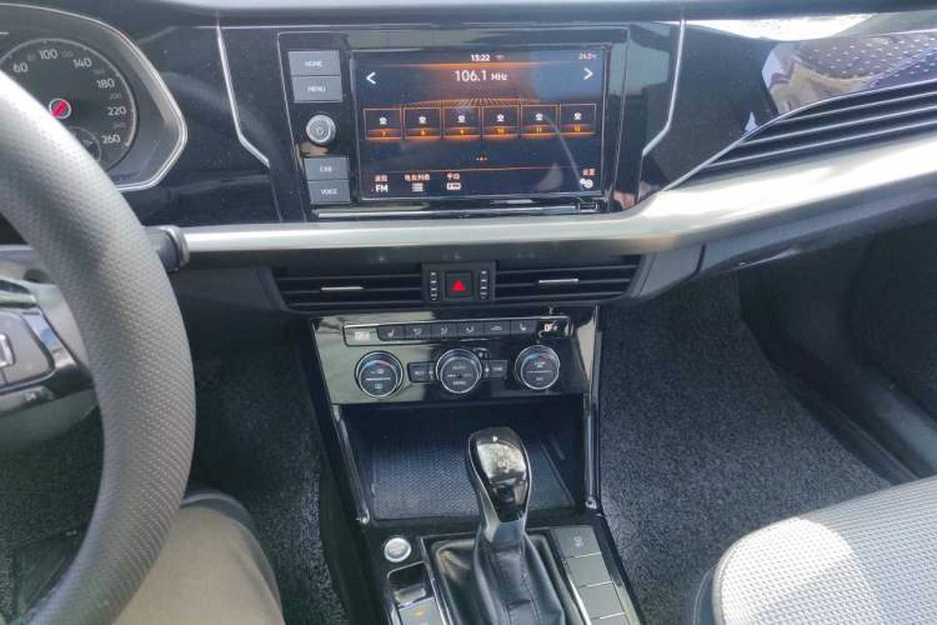 Used Volkswagen Passat 2019 330TSI Elite Edition China V Standard Audio And AC Panel