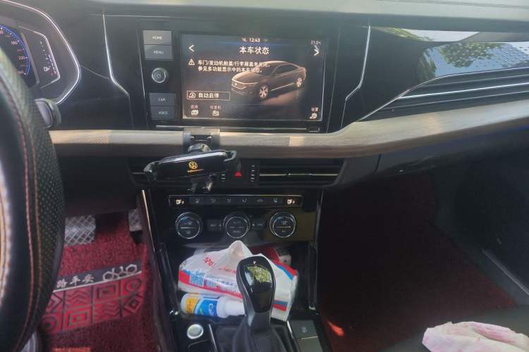 Used Volkswagen Passat 2019 330TSI Luxury Edition China VI Standard Audio And AC Panel