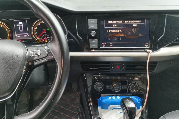 Used Volkswagen Passat 2019 330TSI Elite Edition China VI Audio And AC Panel