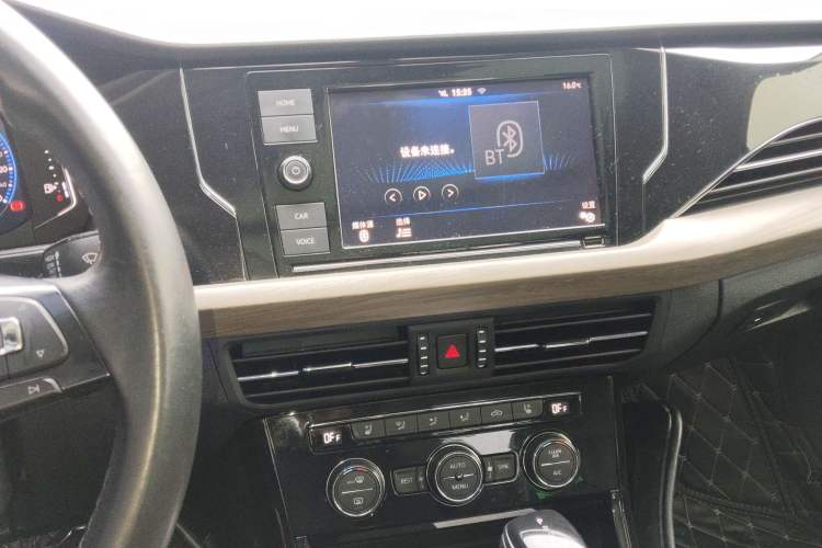 Used Volkswagen Passat 2019 330TSI Luxury Edition China V Standard Audio And AC Panel