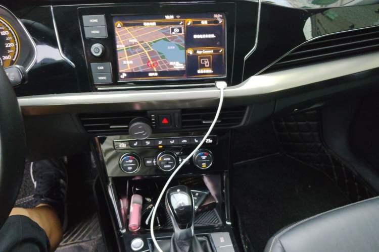 Used Volkswagen Passat 2019 330TSI Elite Edition China V Standard Audio And AC Panel