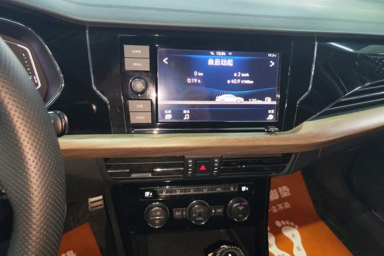 Used Volkswagen Passat 2019 380TSI Luxury Edition China VI Standard Audio And AC Panel