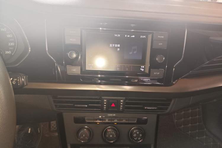 Used Volkswagen Passat 2019 280TSI Business Edition China VI Audio And AC Panel