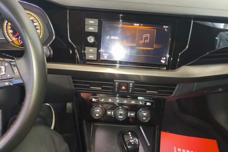 Used Volkswagen Passat 2019 330TSI Elite Edition China VI Audio And AC Panel