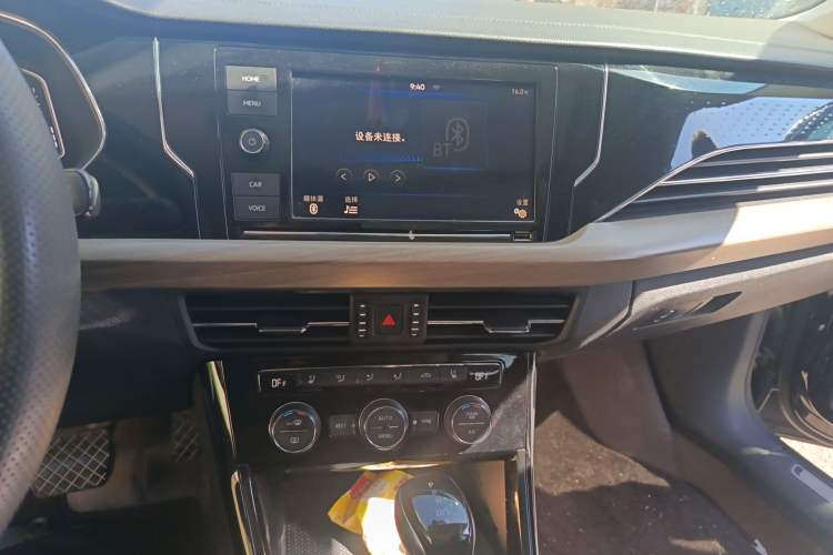 Used Volkswagen Passat 2019 330TSI Luxury Edition China VI Standard Audio And AC Panel