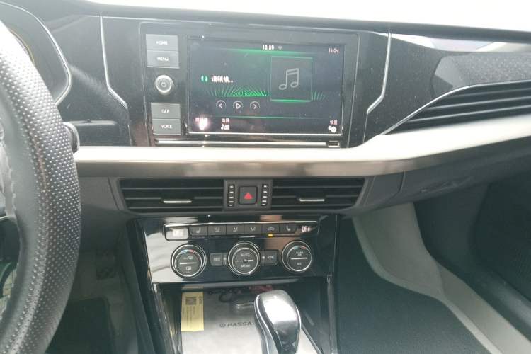 Used Volkswagen Passat 2019 330TSI Elite Edition China V Standard Audio And AC Panel