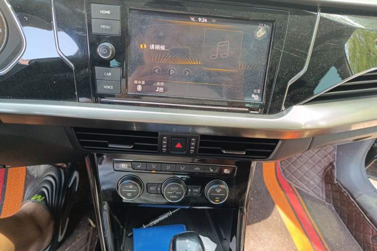 Used Volkswagen Passat 2019 330TSI Elite Edition China V Standard Audio And AC Panel