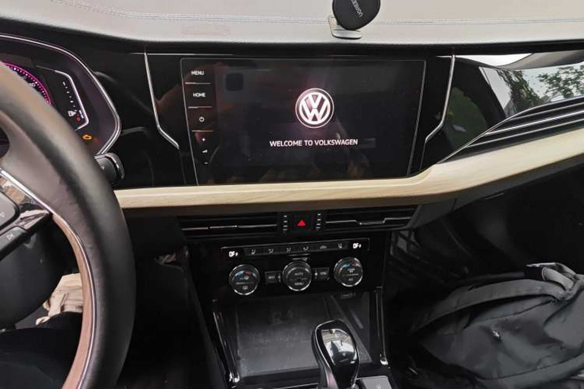 Used Volkswagen Passat 2019 330TSI Prestige Edition China V Standard Audio And AC Panel