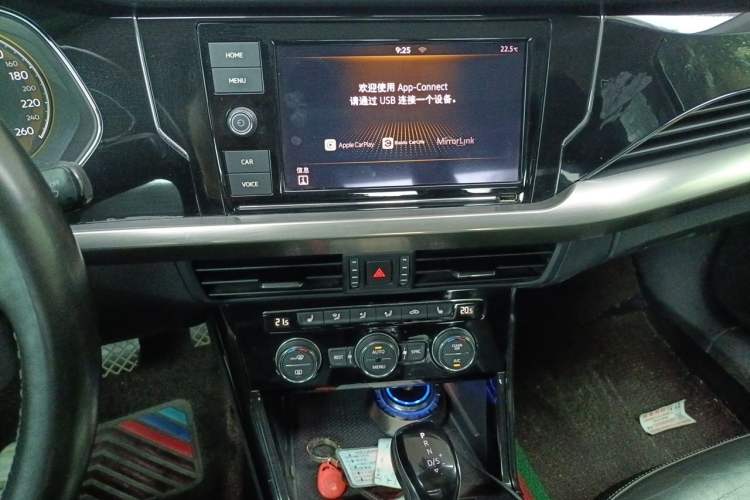 Used Volkswagen Passat 2019 330TSI Elite Edition China V Standard Audio And AC Panel