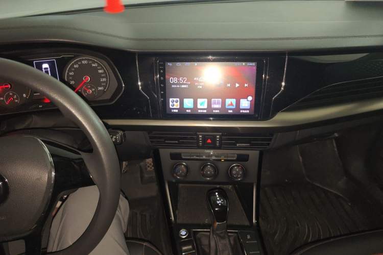 Used Volkswagen Passat 2019 280TSI Business Edition China V Standard Audio And AC Panel