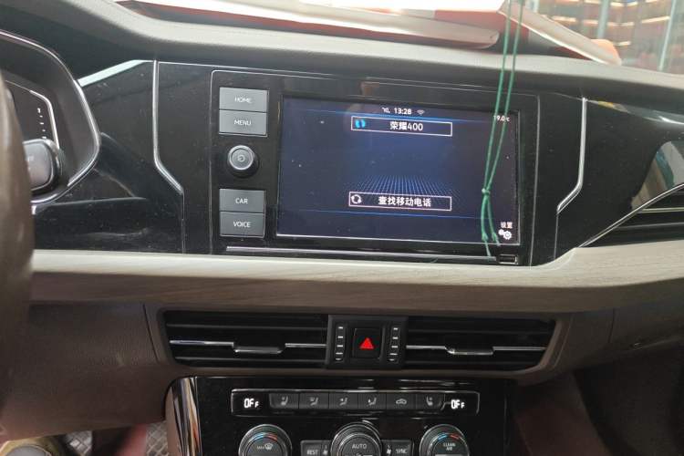 Used Volkswagen Passat 2019 330TSI Luxury Edition China VI Standard Audio And AC Panel