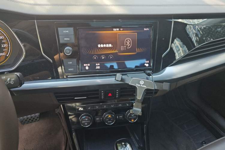 Used Volkswagen Passat 2019 330TSI Elite Edition China VI Audio And AC Panel