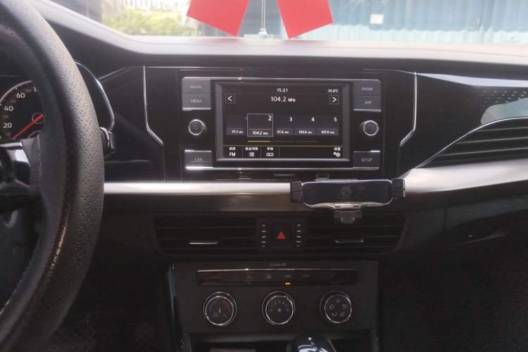 Used Volkswagen Passat 2019 280TSI Business Edition China VI Audio And AC Panel