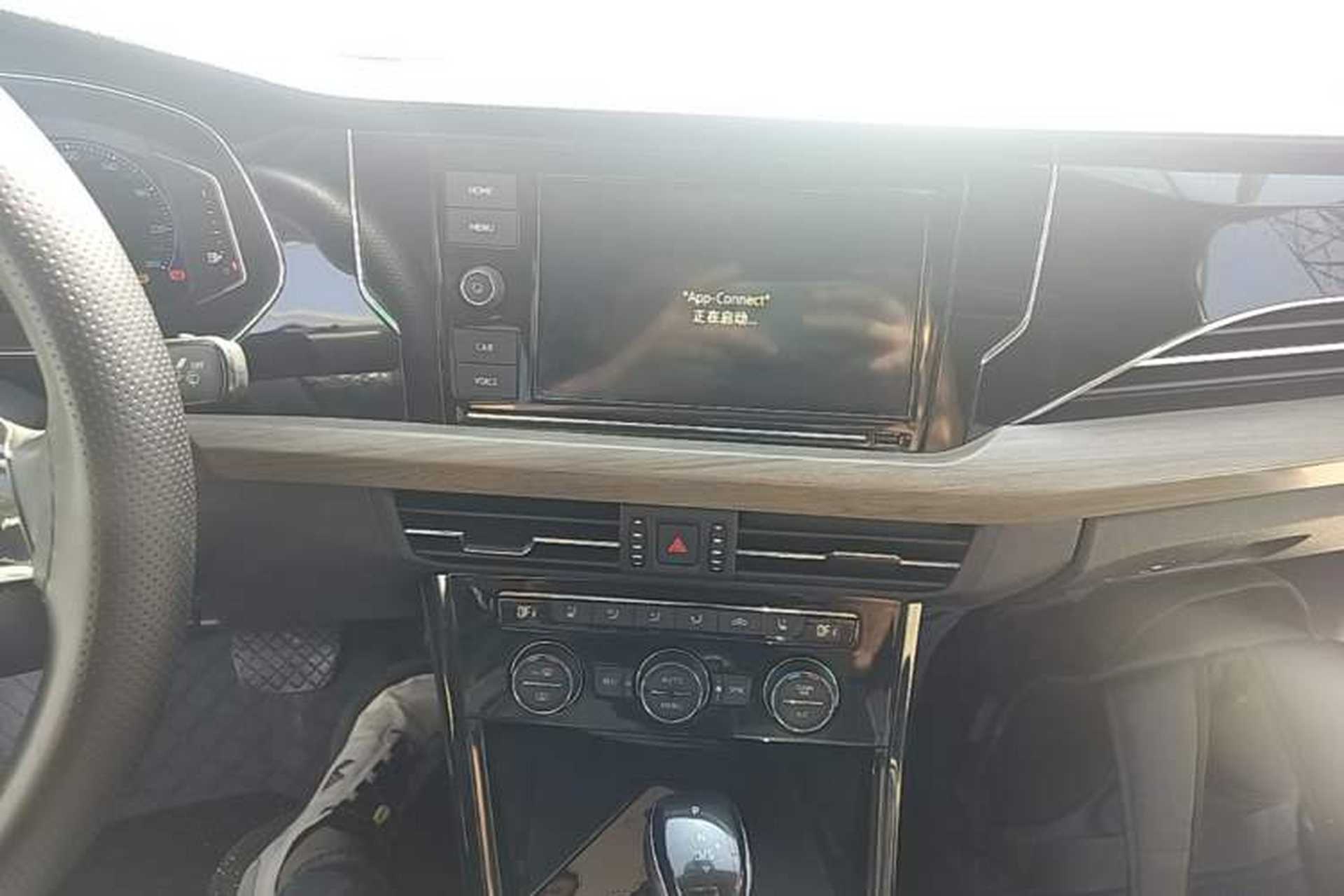 Used Volkswagen Passat 2019 330TSI Luxury Edition China V Standard Audio And AC Panel