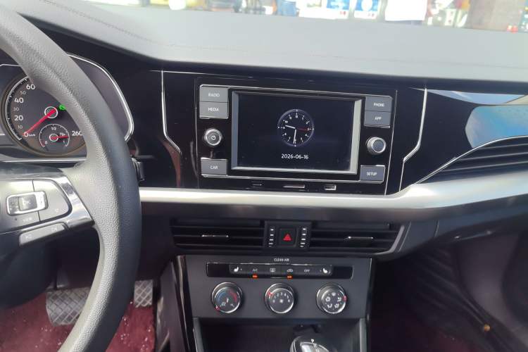 Used Volkswagen Passat 2019 280TSI Business Edition China VI Audio And AC Panel