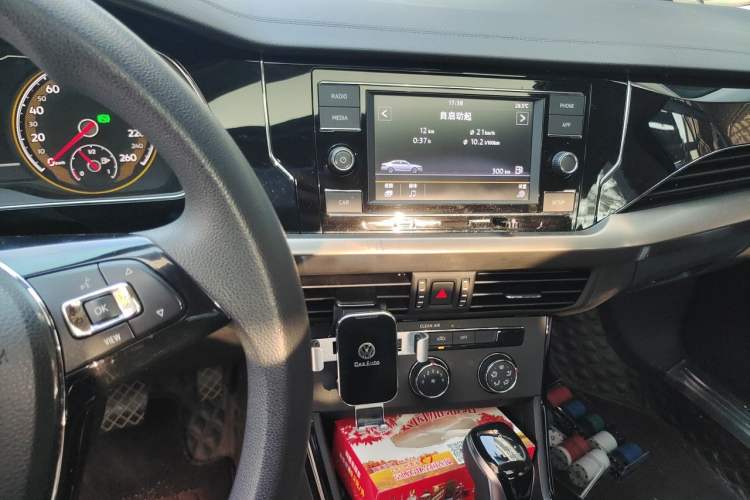 Used Volkswagen Passat 2019 280TSI Business Edition China VI Audio And AC Panel