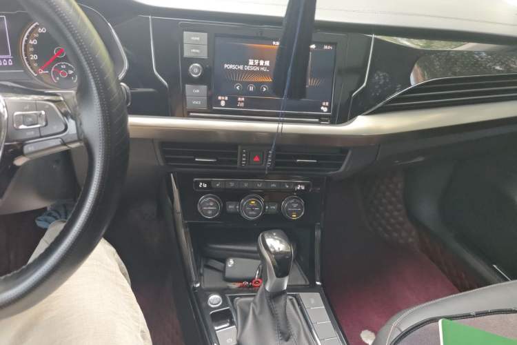 Used Volkswagen Passat 2019 330TSI Elite Edition China V Standard Audio And AC Panel