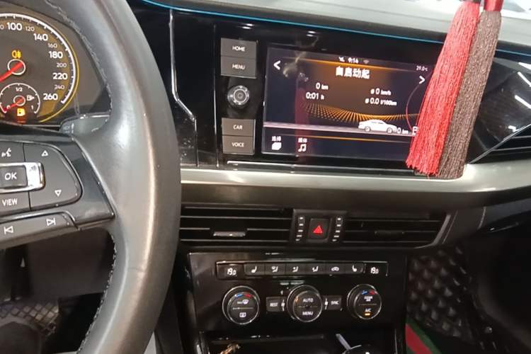 Used Volkswagen Passat 2019 280TSI Elite Edition China VI Standard Audio And AC Panel
