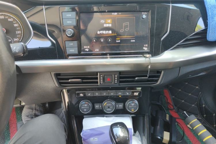 Used Volkswagen Passat 2019 280TSI Elite Edition China VI Standard Audio And AC Panel