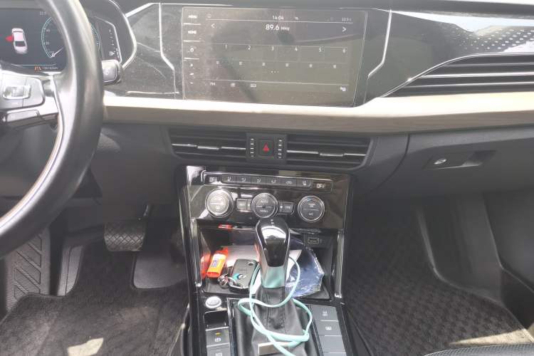 Used Volkswagen Passat 2019 330TSI Prestige Edition China V Standard Audio And AC Panel