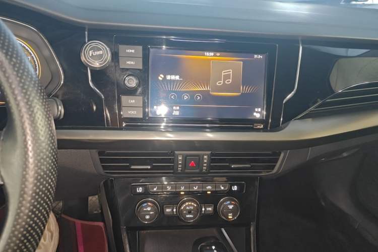 Used Volkswagen Passat 2019 330TSI Elite Edition China VI Audio And AC Panel