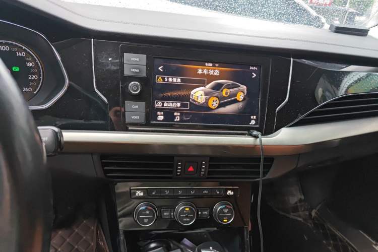 Used Volkswagen Passat 2019 330TSI Elite Edition China VI Audio And AC Panel
