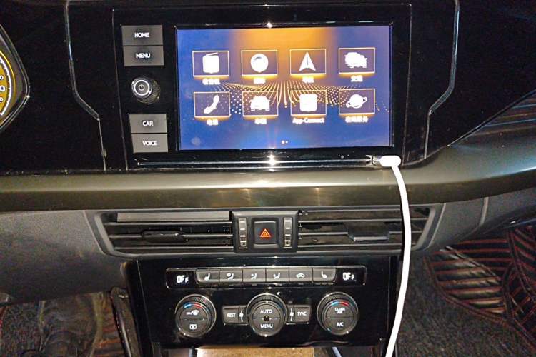 Used Volkswagen Passat 2019 330TSI Elite Edition China VI Audio And AC Panel