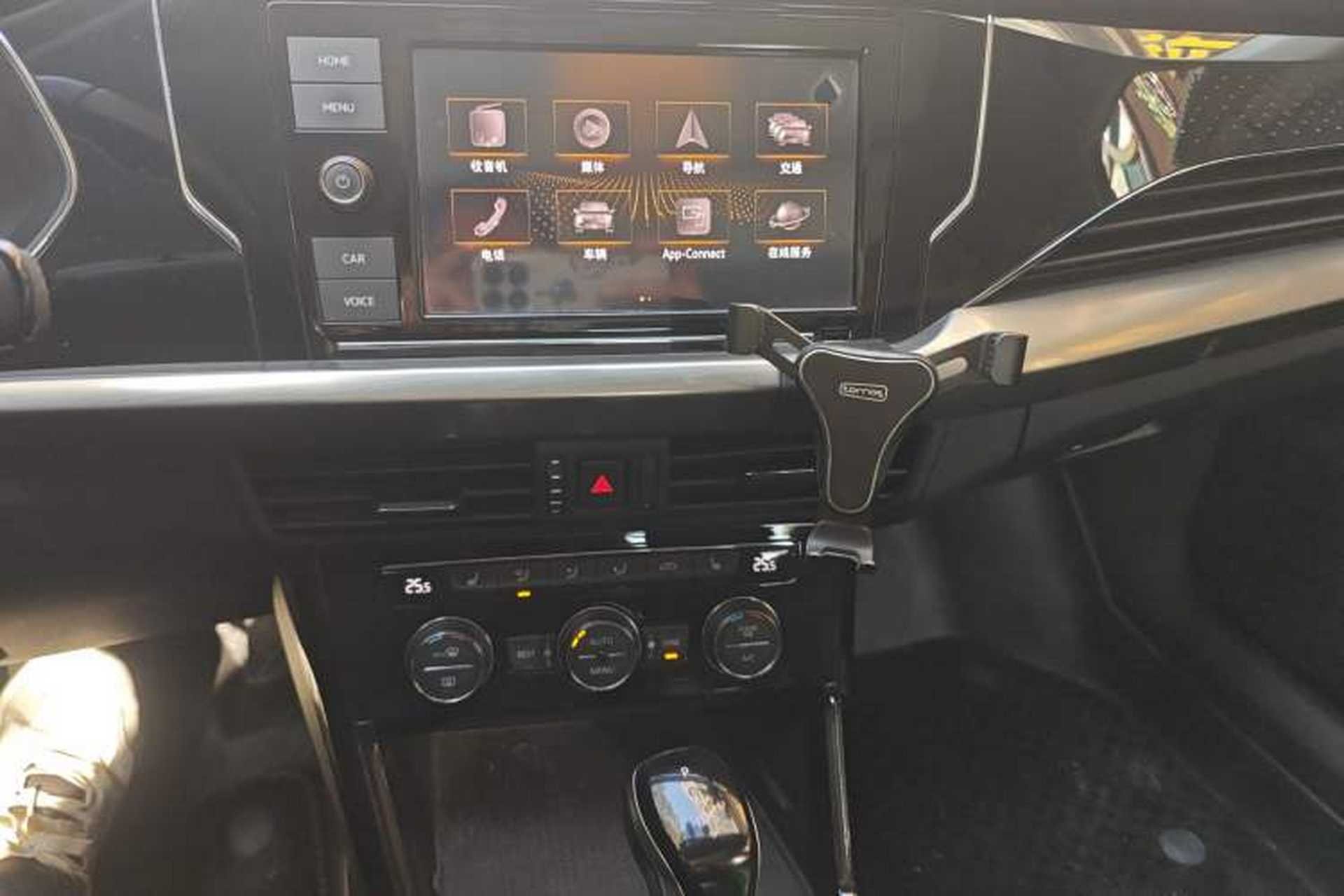Used Volkswagen Passat 2019 330TSI Elite Edition China V Standard Audio And AC Panel