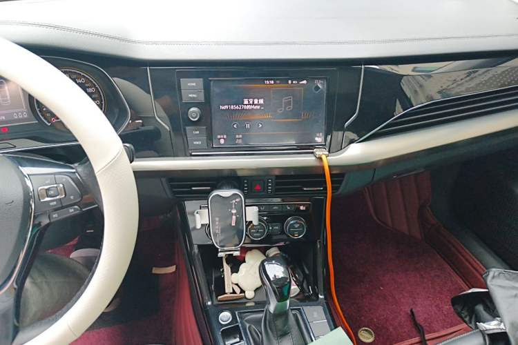 Used Volkswagen Passat 2019 330TSI Elite Edition China V Standard Audio And AC Panel