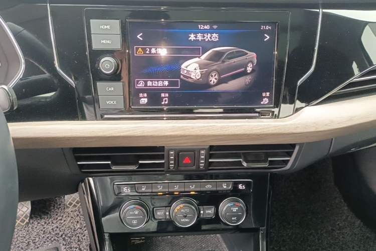 Used Volkswagen Passat 2019 330TSI Luxury Edition China VI Standard Audio And AC Panel