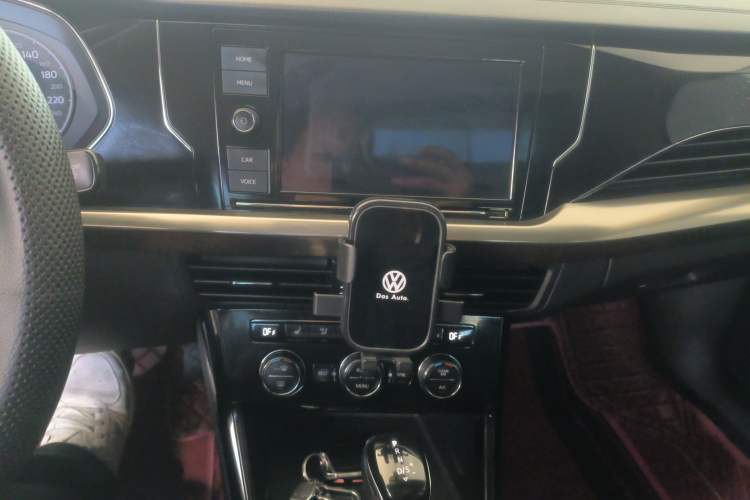 Used Volkswagen Passat 2019 330TSI Elite Edition China VI Audio And AC Panel