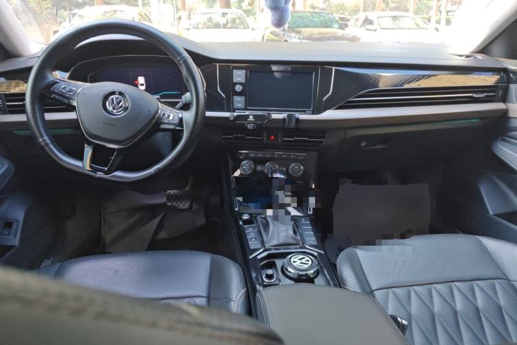 Used Volkswagen Passat 2019 330TSI Luxury Edition China V Standard Center Console