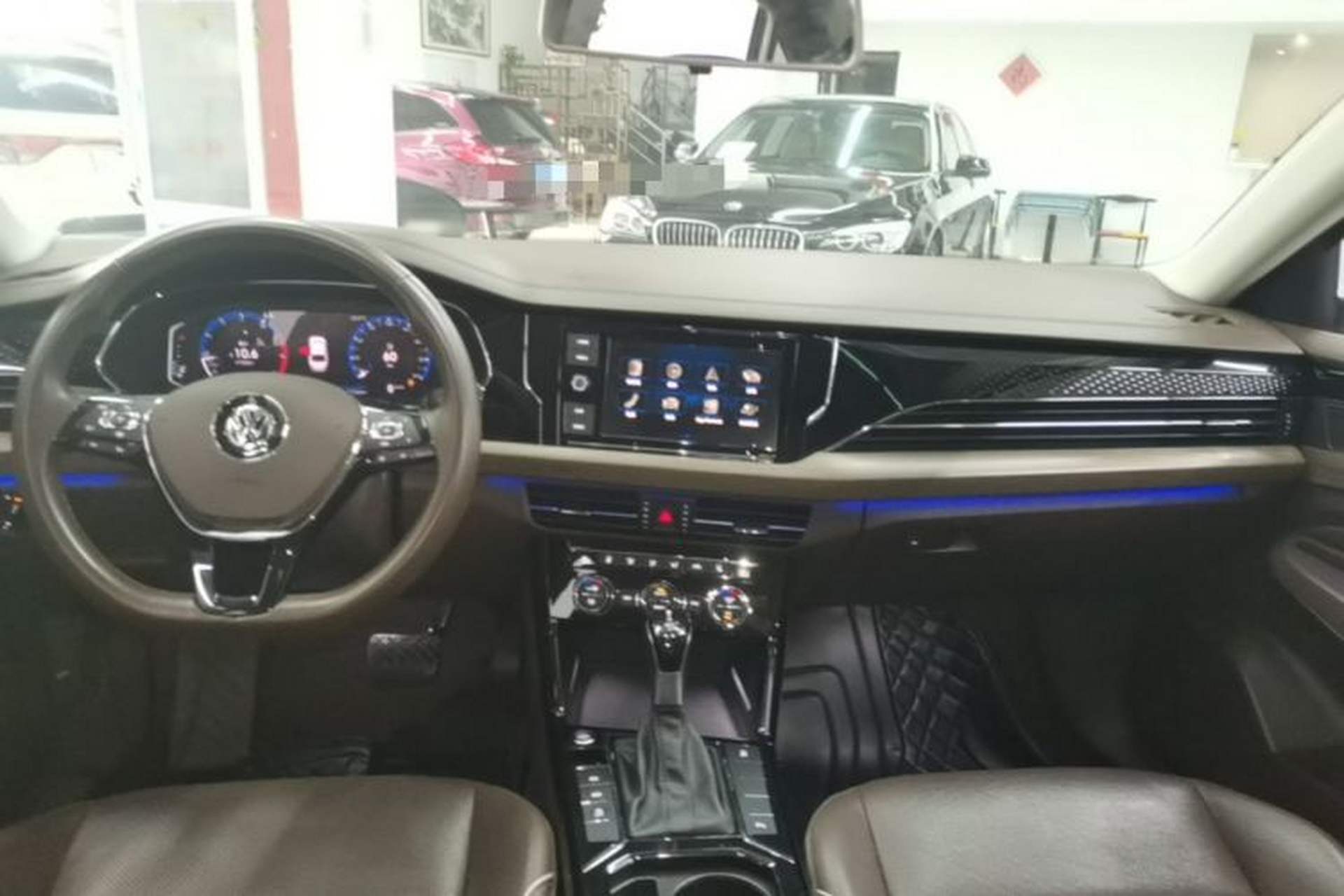 Used Volkswagen Passat 2019 330TSI Luxury Edition China VI Standard Center Console