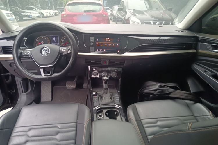Used Volkswagen Passat 2019 330TSI Elite Edition China V Standard Center Console