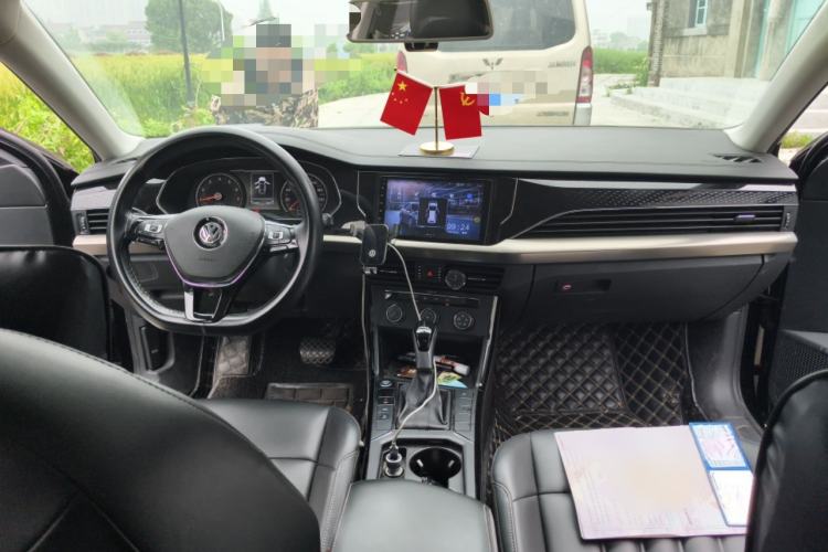 Used Volkswagen Passat 2019 280TSI Business Edition China V Standard Center Console